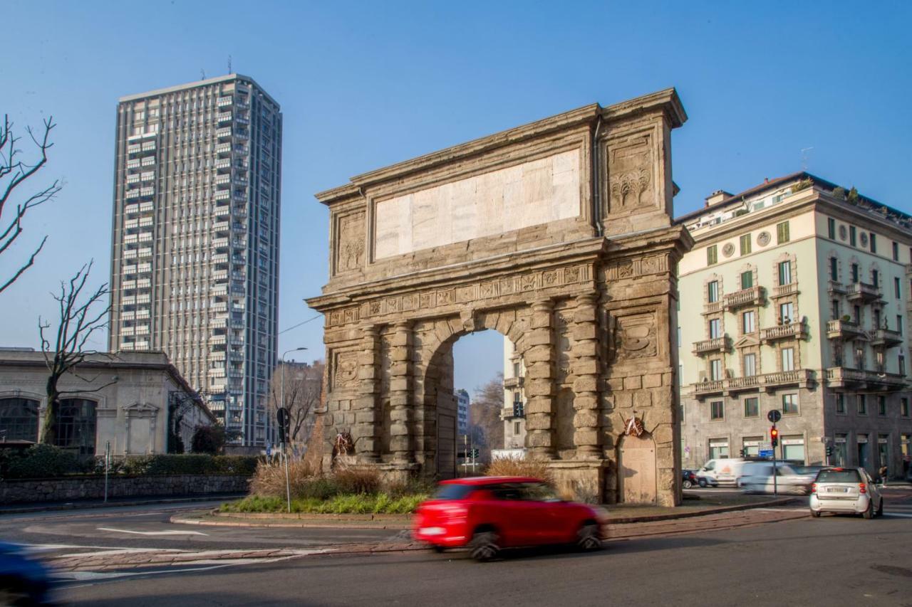 Daplace - Renzo Apartment Milan Bagian luar foto