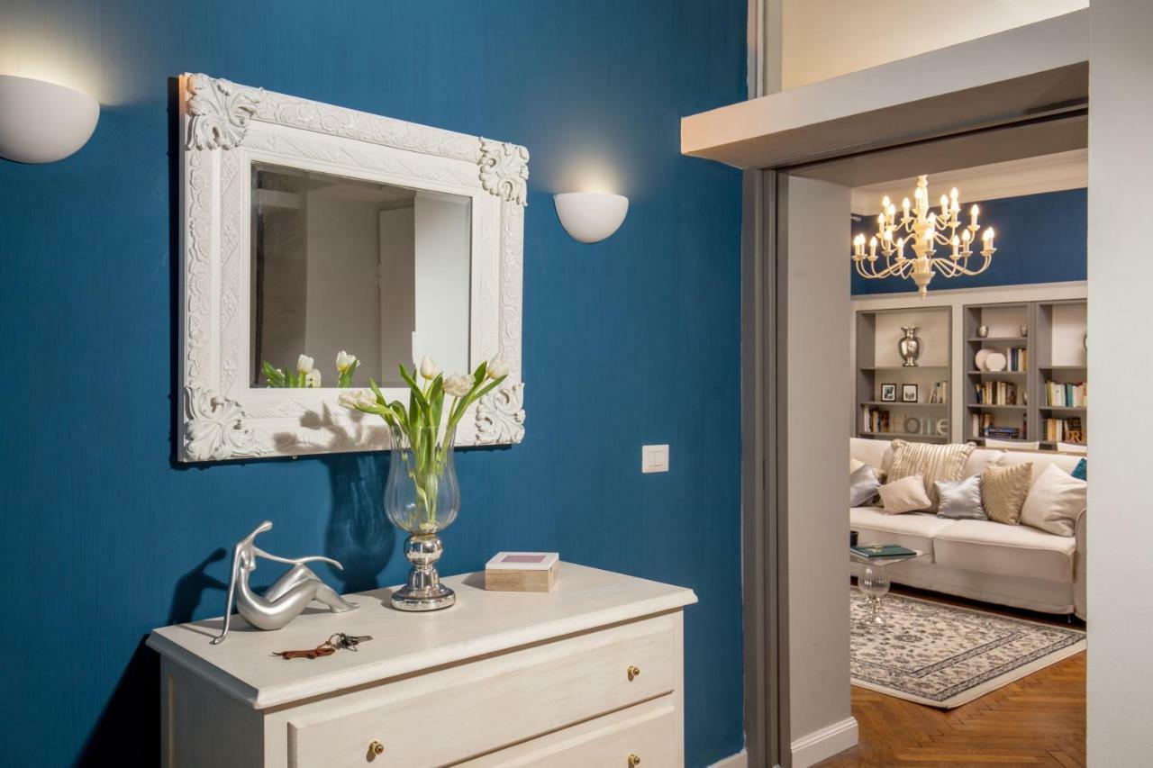 Daplace - Renzo Apartment Milan Bagian luar foto